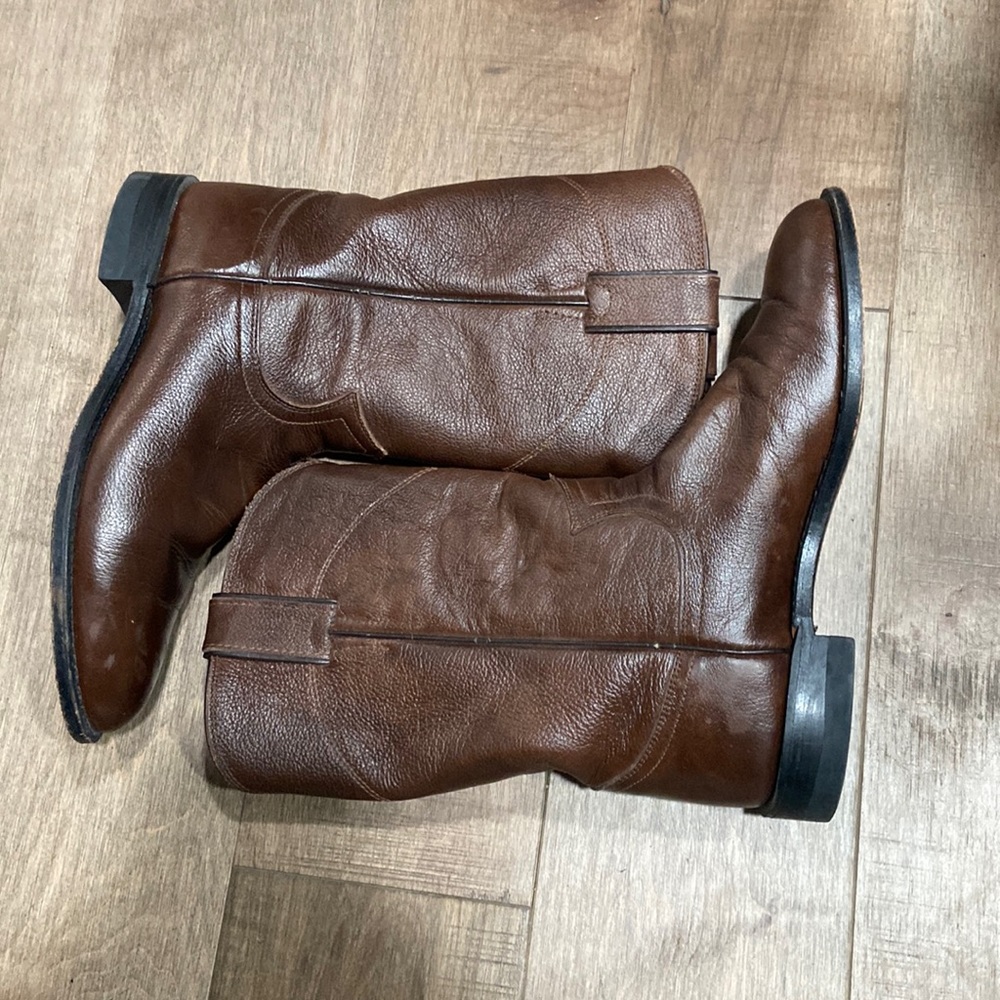 Justin chocolate brown leather cowboy boots, size 6